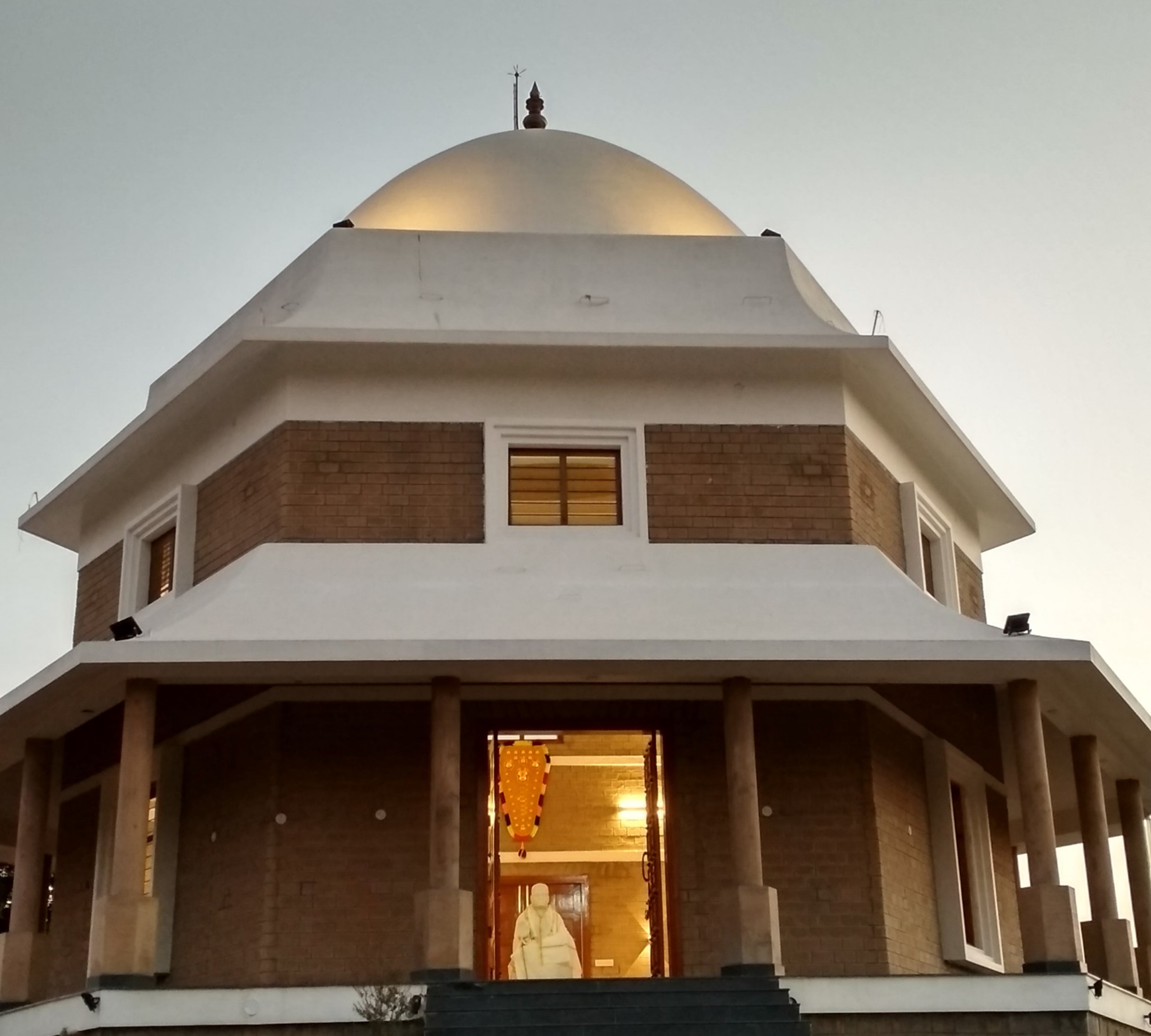 shaktivedamandapam